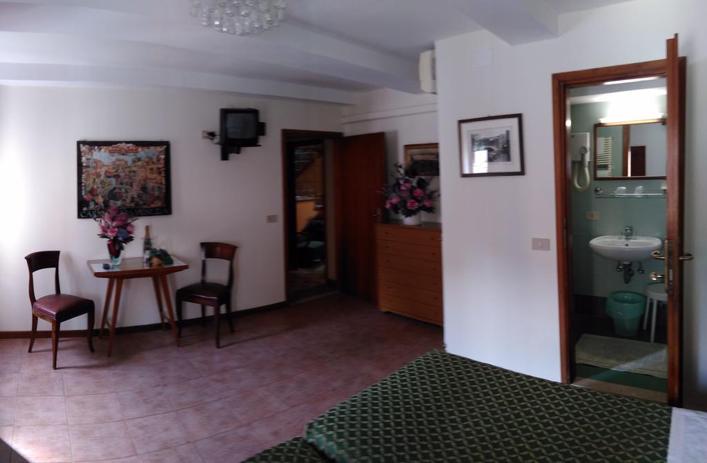 Albergo Al Gobbo Venedig Exteriör bild
