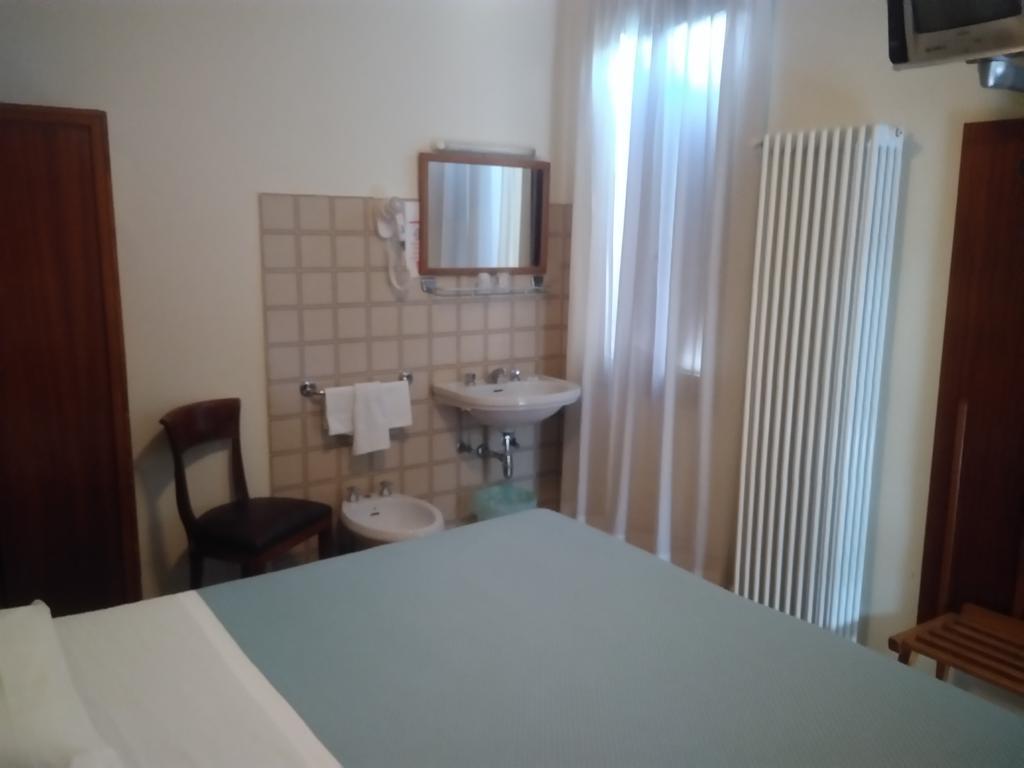 Albergo Al Gobbo Venedig Exteriör bild