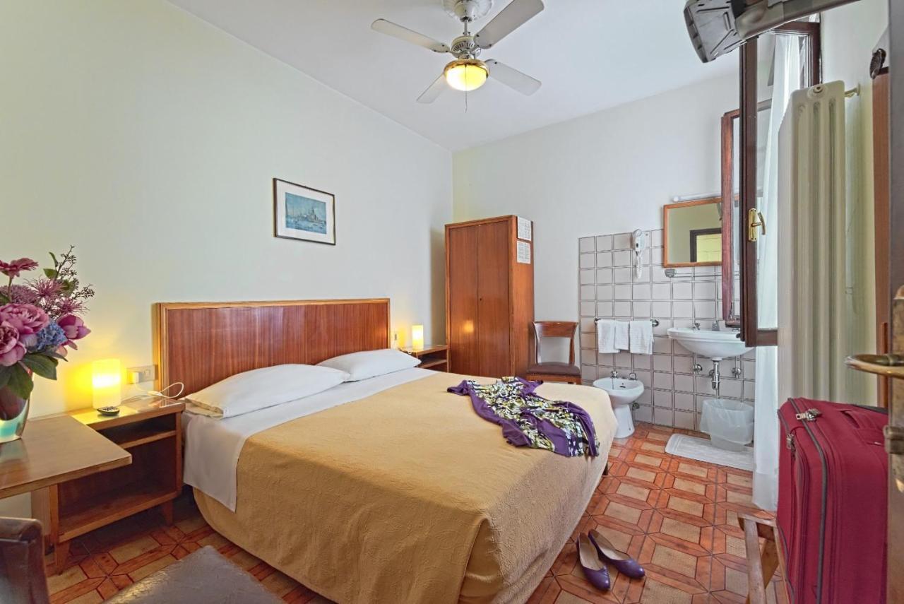 Albergo Al Gobbo Venedig Exteriör bild